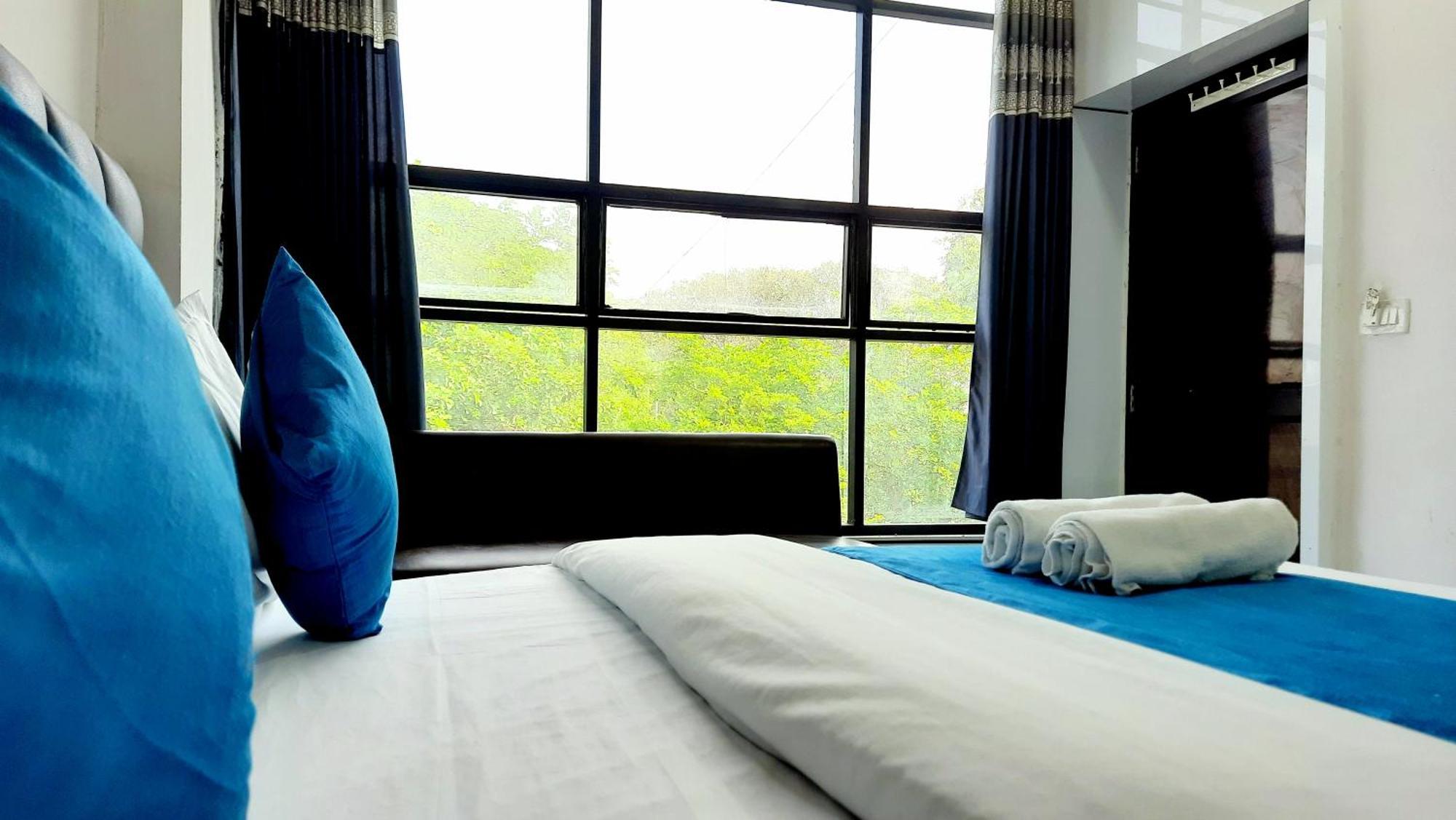 Hotel Season Ahmedabad Exterior foto